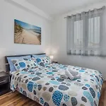 Apartment Kimi *