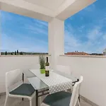 Kimi Apartment *