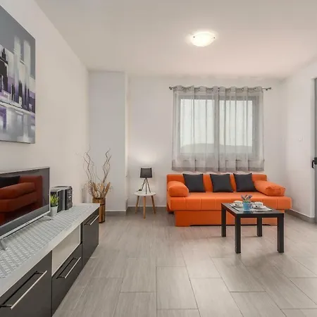 Kimi Apartment *