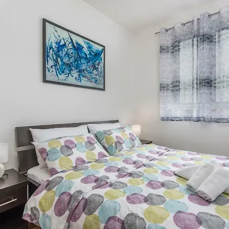Apartment Kimi *