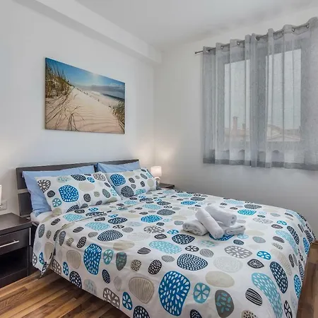 Apartament Kimi *